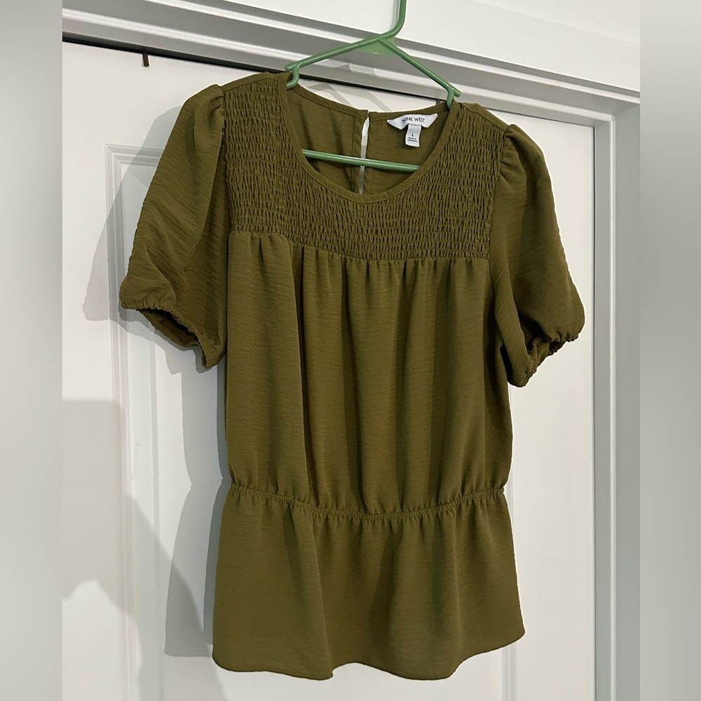 Women’s Blouse/Work Attire